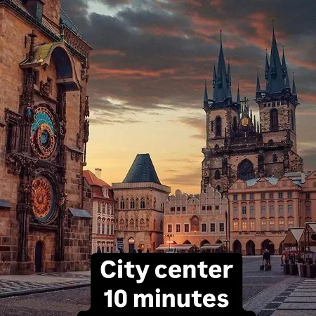 Romantic Apartment By The City Center Prague Exterior photo