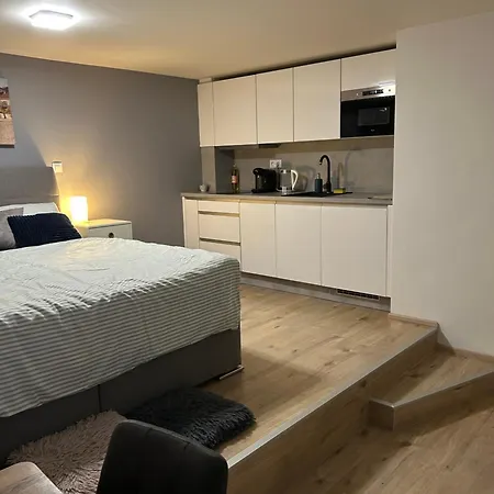 Romantic Apartment By The City Center Prague Exterior photo